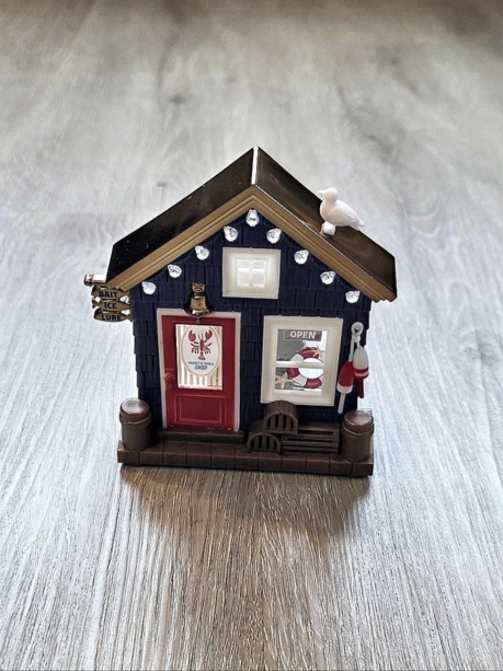 Bath & Body Works Bait Ice Lure Bait Shop Wallflower Plug Blue & Red